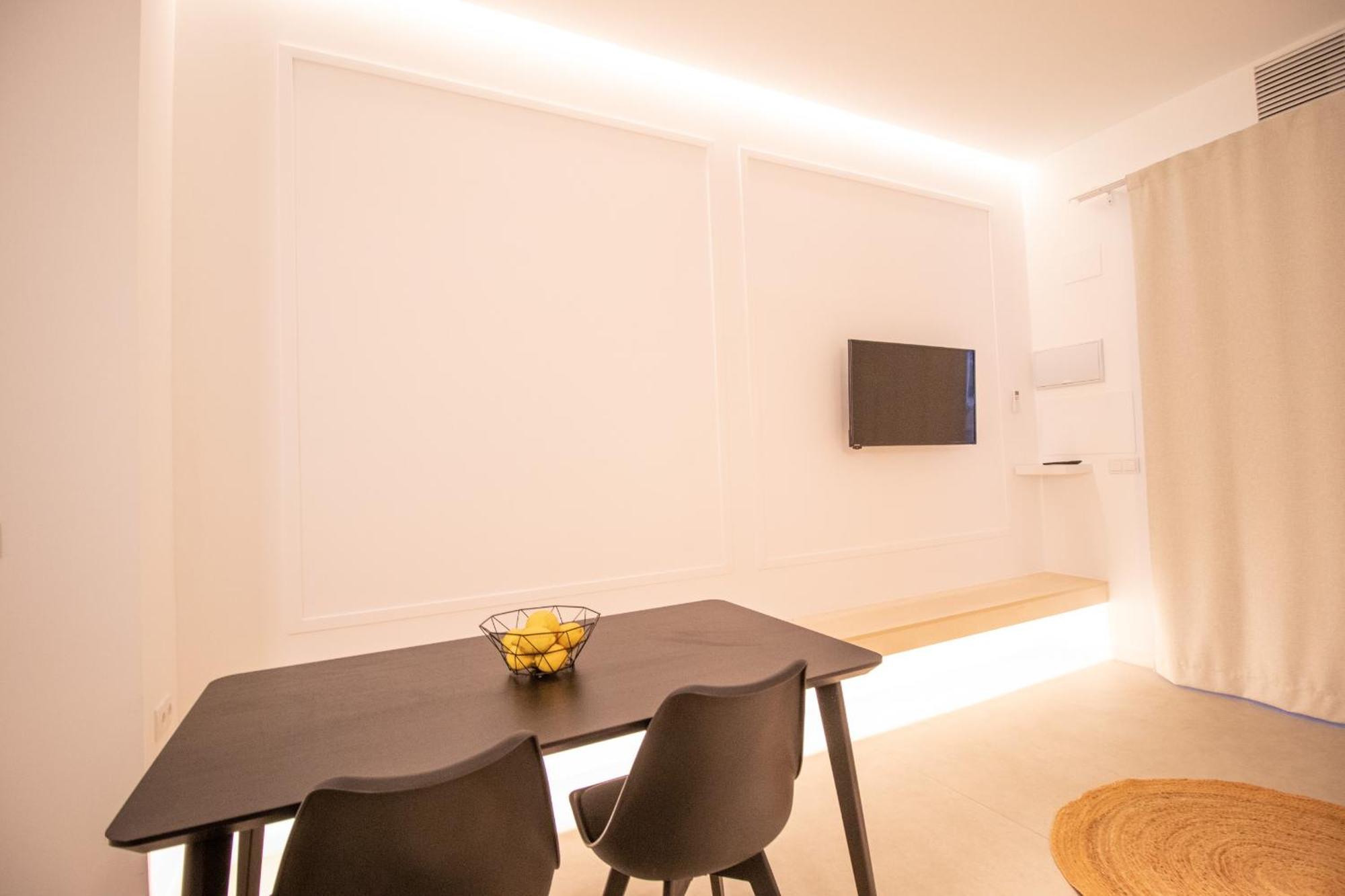 Breathe Apartments By Concept Flats Valencia Ngoại thất bức ảnh